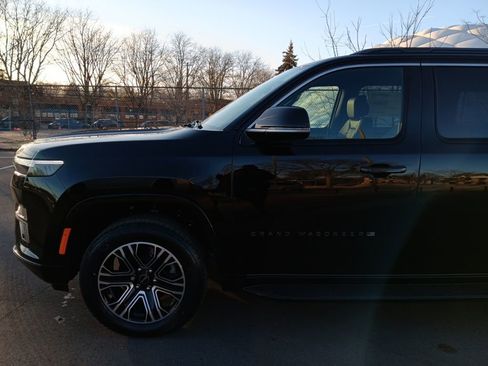 New 2026 Jeep Grand Wagoneer 4WD image 2