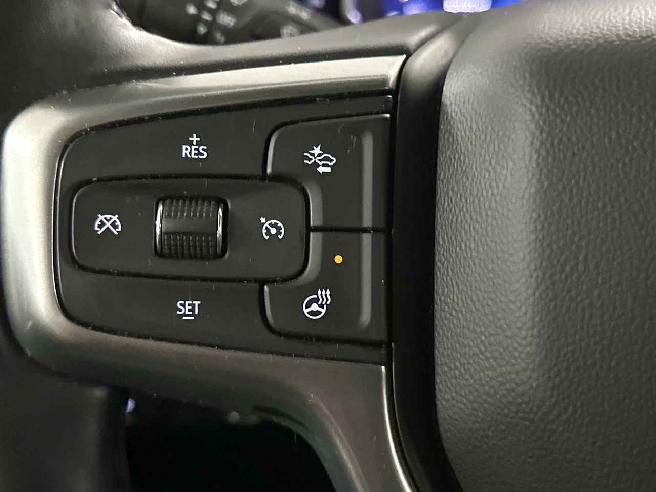 Used 2024 Chevrolet Silverado 1500 LT AWD/4WD image 47