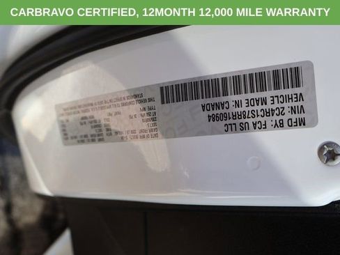 Used 2024 Chrysler Pacifica Limited FWD image 1