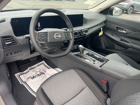 New 2026 Nissan Sentra SV w/ SV Convenience Package FWD image 29