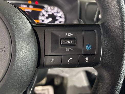 Used 2023 Nissan Rogue SV AWD/4WD image 27