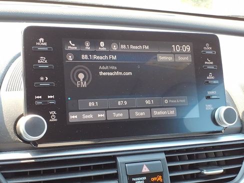 Used 2018 Honda Accord EX-L image 21