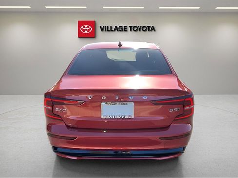 Used 2024 Volvo S60 B5 Plus w/ Climate Package image 4