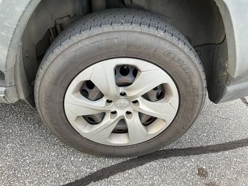 Used 2019 Toyota RAV4 LE w/ Phone Cable & Charge Package image 11