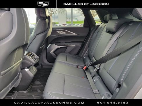 New 2024 Cadillac Lyriq Sport RWD image 9