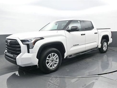 Used 2024 Toyota Tundra SR5 w/ SR5 Convenience Package image 21