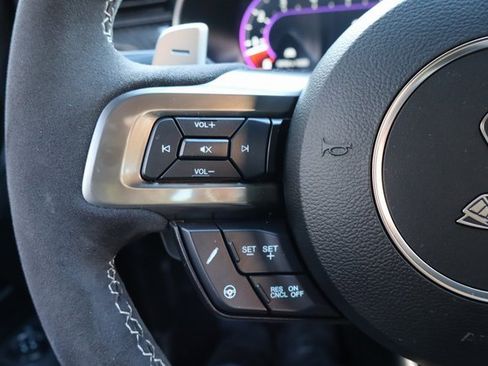 Used 2022 Ford Mustang Shelby GT500 w/ Carbon Fiber Track Pack image 27