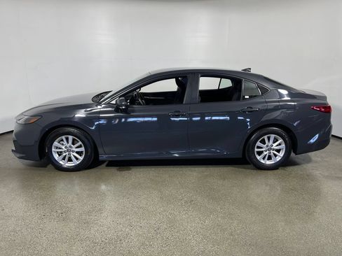 Used 2025 Toyota Camry LE FWD image 6