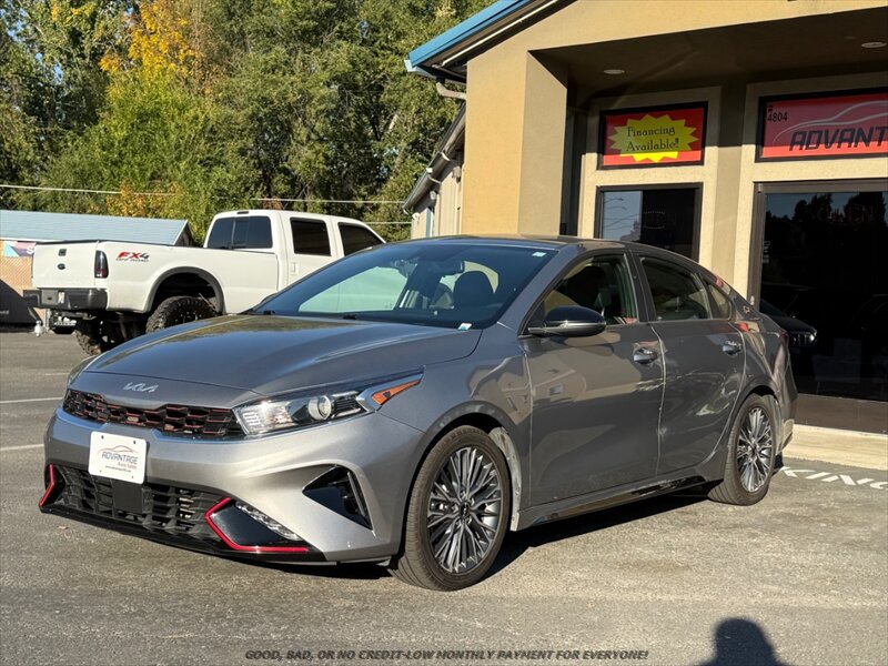 Used 2023 Kia Forte GT-Line w/ GT-Line Premium Package FWD image 3