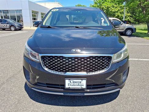 Used 2016 Kia Sedona LX w/ LX Convenience Package FWD image 7