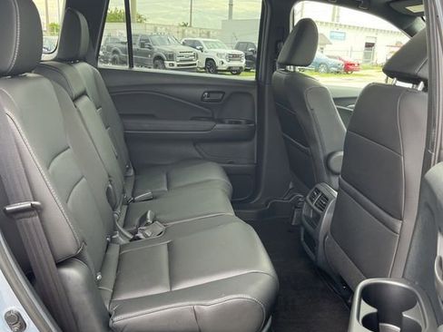Used 2023 Honda Passport EX-L image 25