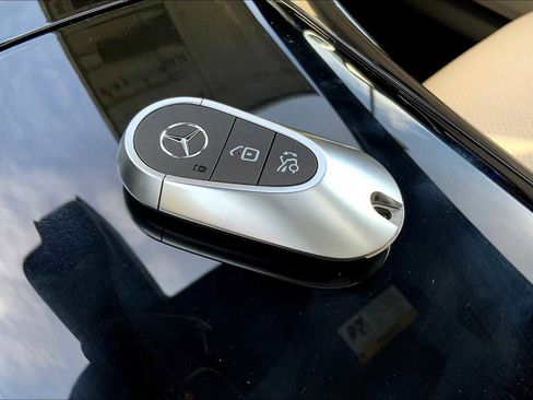 Certified 2025 Mercedes-Benz GLC 300 4MATIC image 21