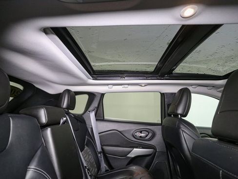 Used 2022 Jeep Cherokee Latitude w/ Sun & Sound Group image 20