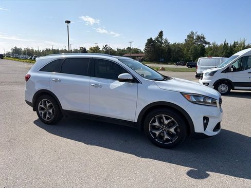 Used 2019 Kia Sorento EX AWD/4WD image 10