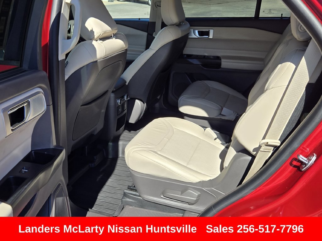 Used 2020 Ford Explorer Platinum w/ Premium Technology Package AWD/4WD image 15
