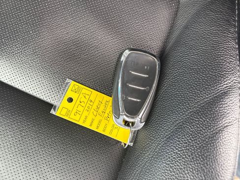 Used 2019 Chevrolet Equinox Premier image 32