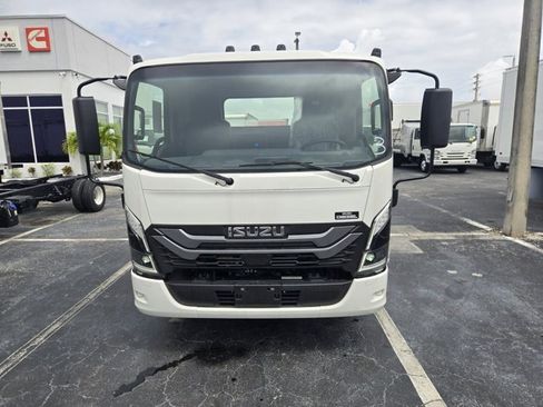 New 2026 Isuzu NPR RWD image 3