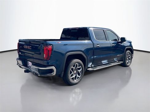 Used 2023 GMC Sierra 1500 SLT image 7