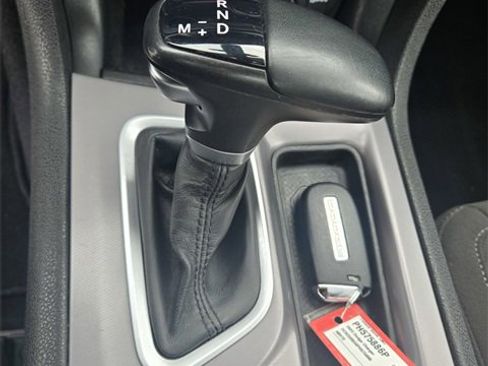 Used 2023 Dodge Charger SXT image 16