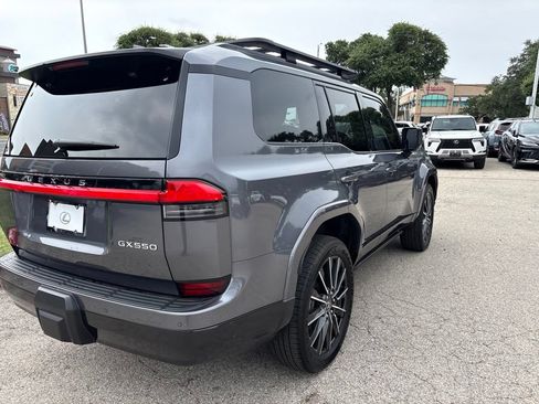 Certified 2025 Lexus GX 550 w/ Cold Area Package AWD/4WD image 5
