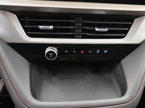 New 2025 Ford Explorer Active image 9