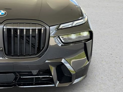 Certified 2026 BMW X7 xDrive40i w/ M Sport Package image 7