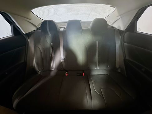 Used 2022 Hyundai Elantra SEL FWD image 30