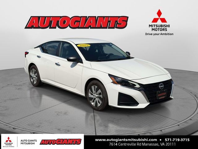 Used 2025 Nissan Altima 2.5 S FWD image 1