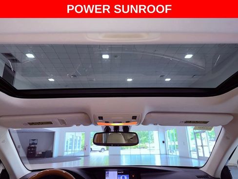 Used 2014 Lexus ES 300h w/ Luxury Package w/Bamboo Trim FWD image 7