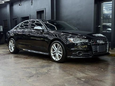 Used 2017 Audi S6 Premium Plus w/ Driver Assistance Package image 4