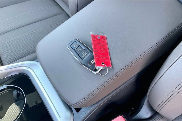 New 2026 Audi Q5 Premium Plus AWD/4WD image 10