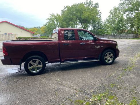 Used 2016 RAM 1500 Express AWD/4WD image 5