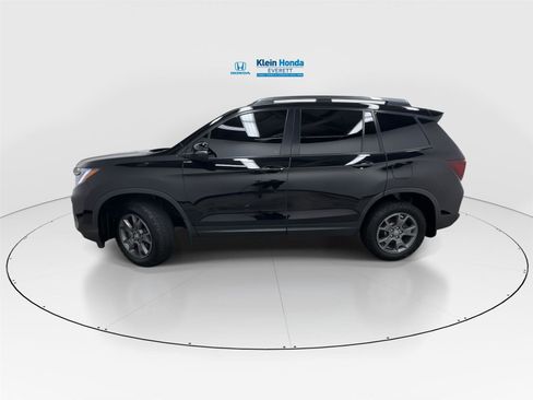 Used 2024 Honda Passport TrailSport image 7