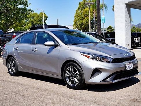 Used 2023 Kia Forte LXS FWD image 6