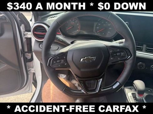 Used 2025 Chevrolet Trax RS w/ Driver Confidence Package FWD image 19