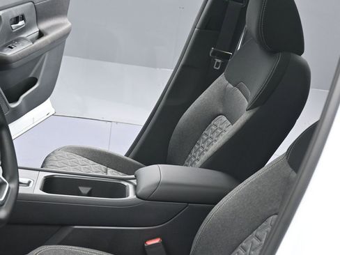 New 2026 Nissan Kicks SV w/ SV Premium Package AWD/4WD image 16