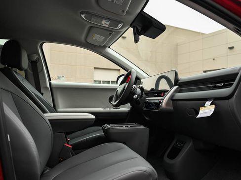 New 2026 Hyundai Ioniq 5 SEL image 10