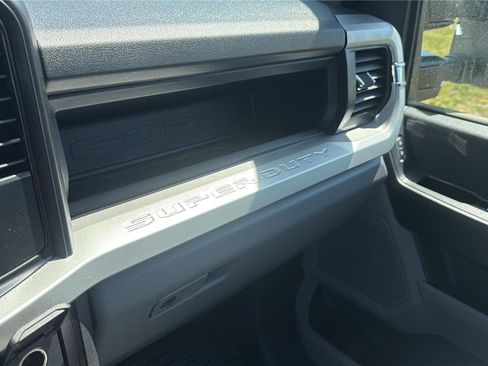 New 2026 Ford F350 XL w/ XL Chrome Package AWD/4WD image 31