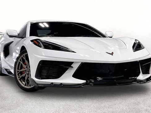 Used 2025 Chevrolet Corvette Stingray Coupe w/ 1LT RWD image 1