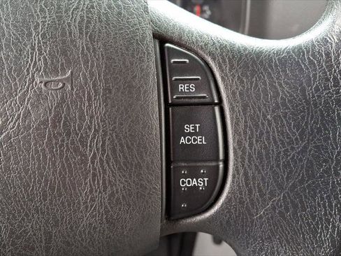 Used 2011 Ford E-350 and Econoline 350 Super Duty w/ Shuttle Bus Prep Pkg image 17