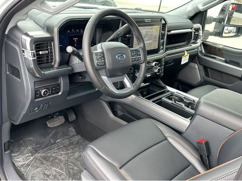 New 2025 Ford F250 Lariat w/ Lariat Ultimate Package image 7