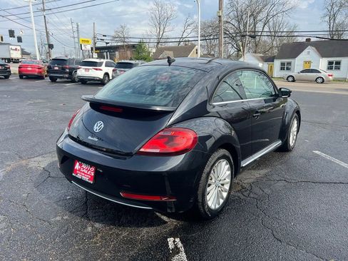 Used 2019 Volkswagen Beetle 2.0T SE image 6