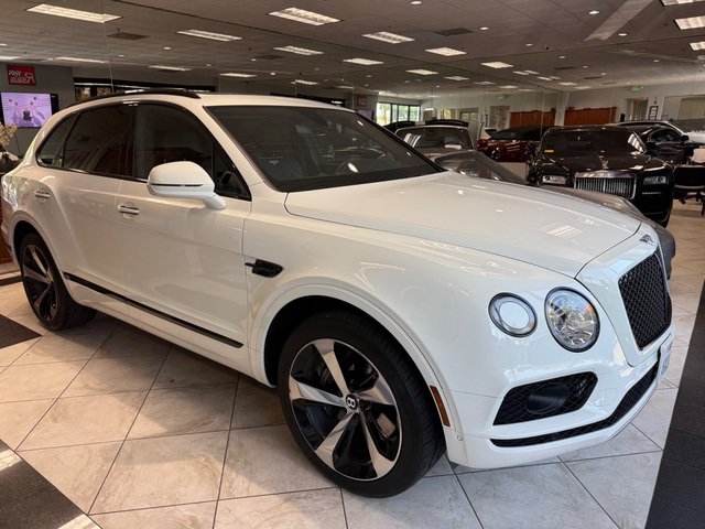 Used 2020 Bentley Bentayga AWD/4WD image 2