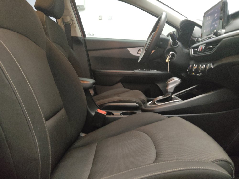 Used 2022 Kia Forte LXS FWD image 21