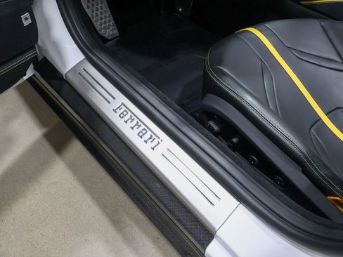 Used 2022 Ferrari 812 GTS RWD image 50