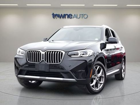 Used 2023 BMW X3 xDrive30i w/ Premium Package w/ZPA AWD/4WD image 2