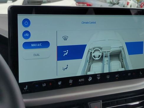 New 2026 Ford Escape SE image 59