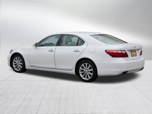 Used 2012 Lexus LS 460 AWD w/ Comfort Pkg image 5