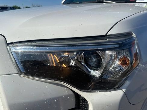 Used 2023 Toyota 4Runner SR5 AWD/4WD image 11