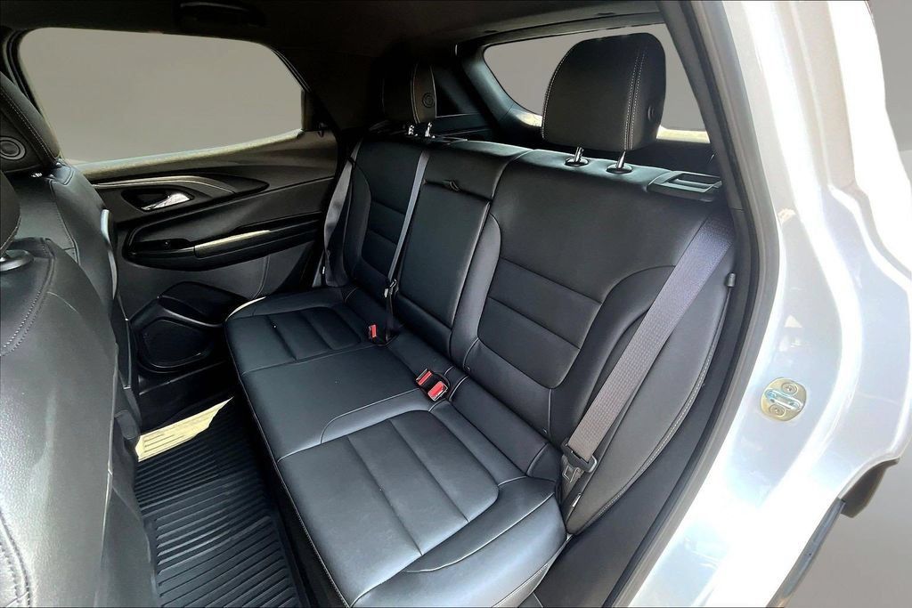 Used 2023 Chevrolet TrailBlazer ACTIV FWD image 18